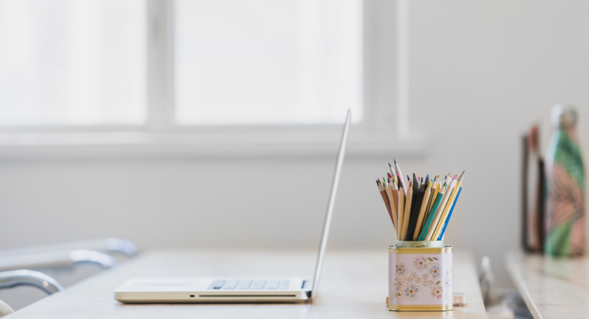 Tidy desk